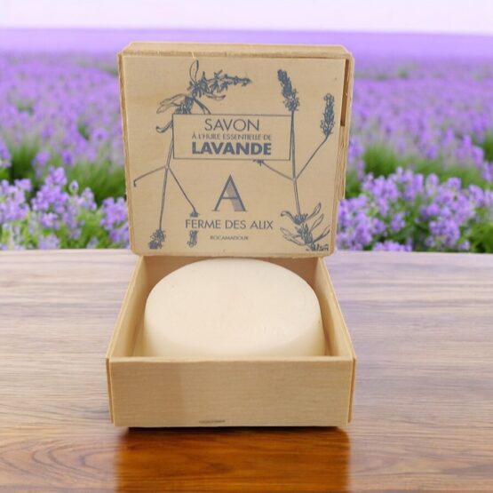 savon-lait-de-chèvre et lavande